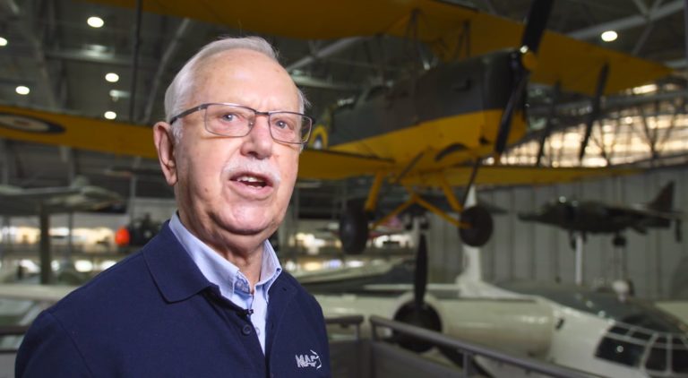 stuart king pionnier de la MAF