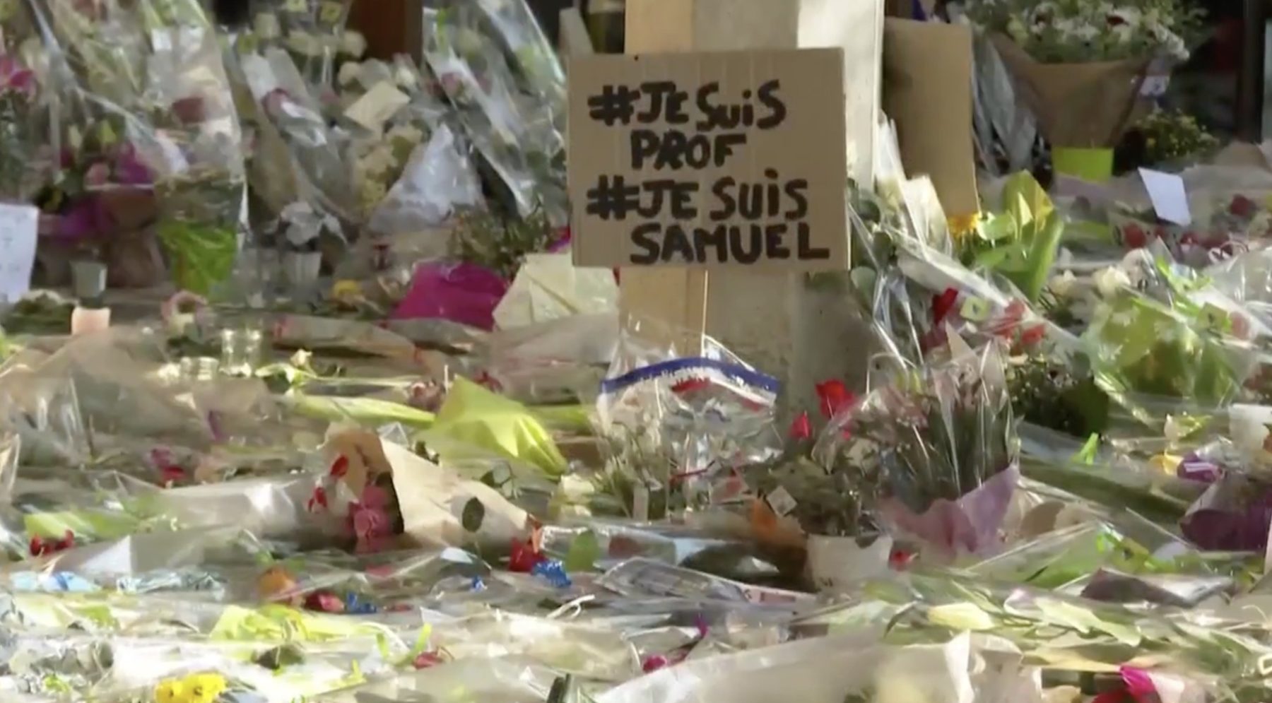 Hommage au professeur assassiné fleurs #je suis prof#JE SUIS Samuel
