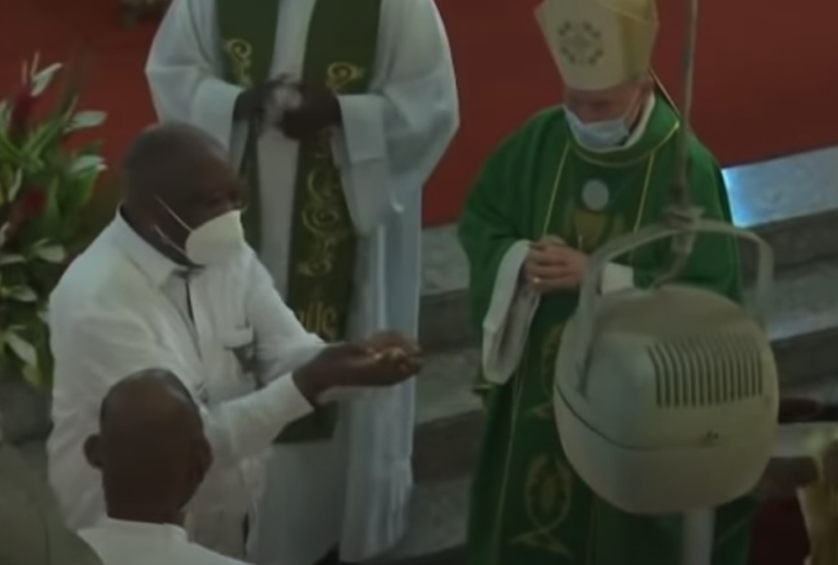 Côte d'Ivoire : Laurent Gbagbo de retour à l'église catholique