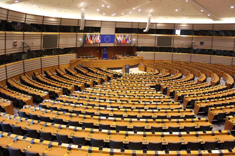 Photo de l'hémicycle du Parlement européen, vide