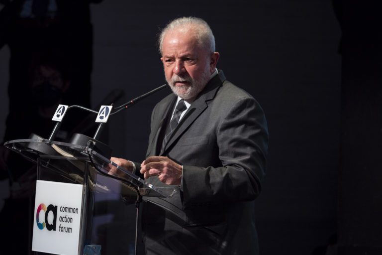 Luiz Inácio Lula da Silva fait un discours