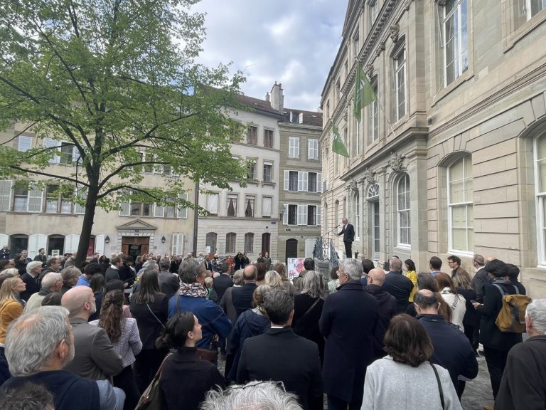 Une centaine de personnes assistent à la réouverture du Musée international de la Réforme de Genève