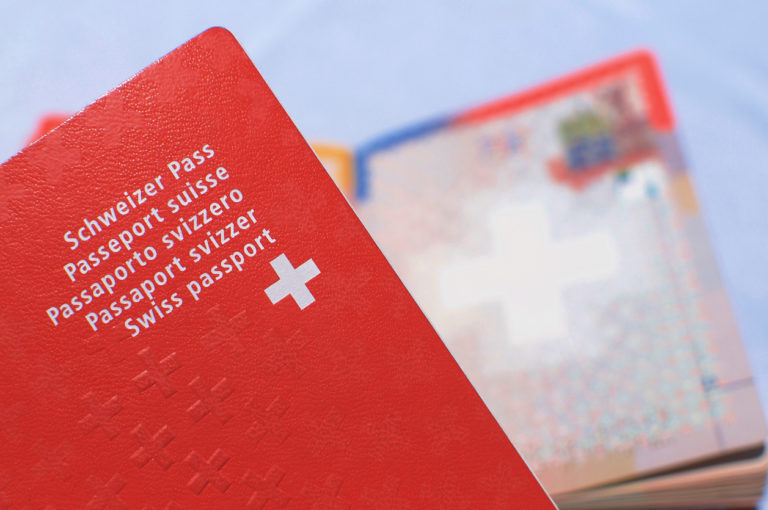 Des passeports suisses