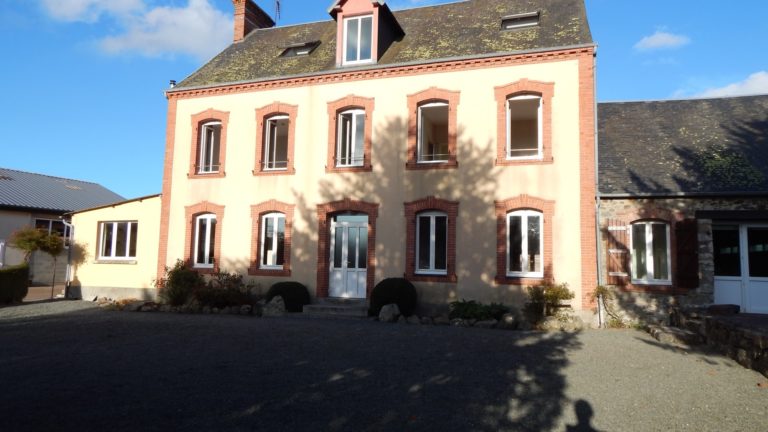 La grande du Centre évangélique protestant d'accueil de Saint-Sauveur-Villages