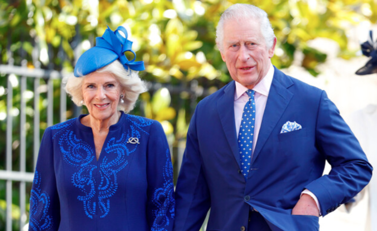 Camilla Parker Bowles aux côtés du roi Charles III