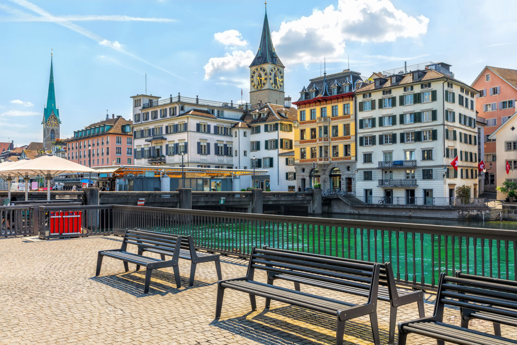 Une Eglise étatique dans un paysage helvétique