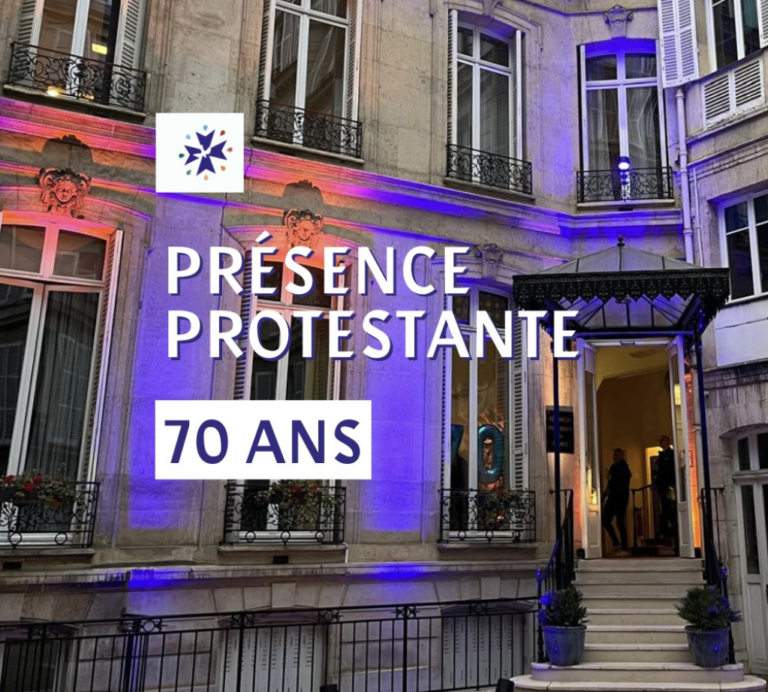 La photo montre l'entrée du bâtiment où se situe les locaux de l'émission Présence protestante