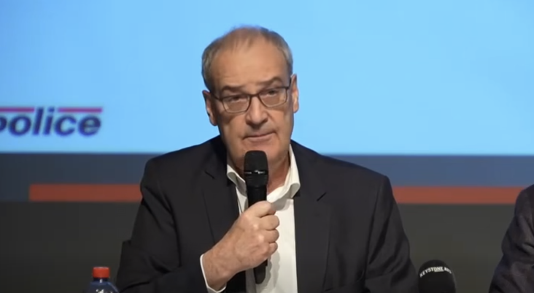 «Nous sommes en pensées et en prières», assure le président de la Confédération Guy Parmelin