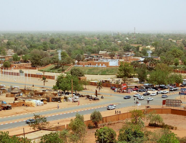 Vue aérienne de Niamey, capitale du Niger