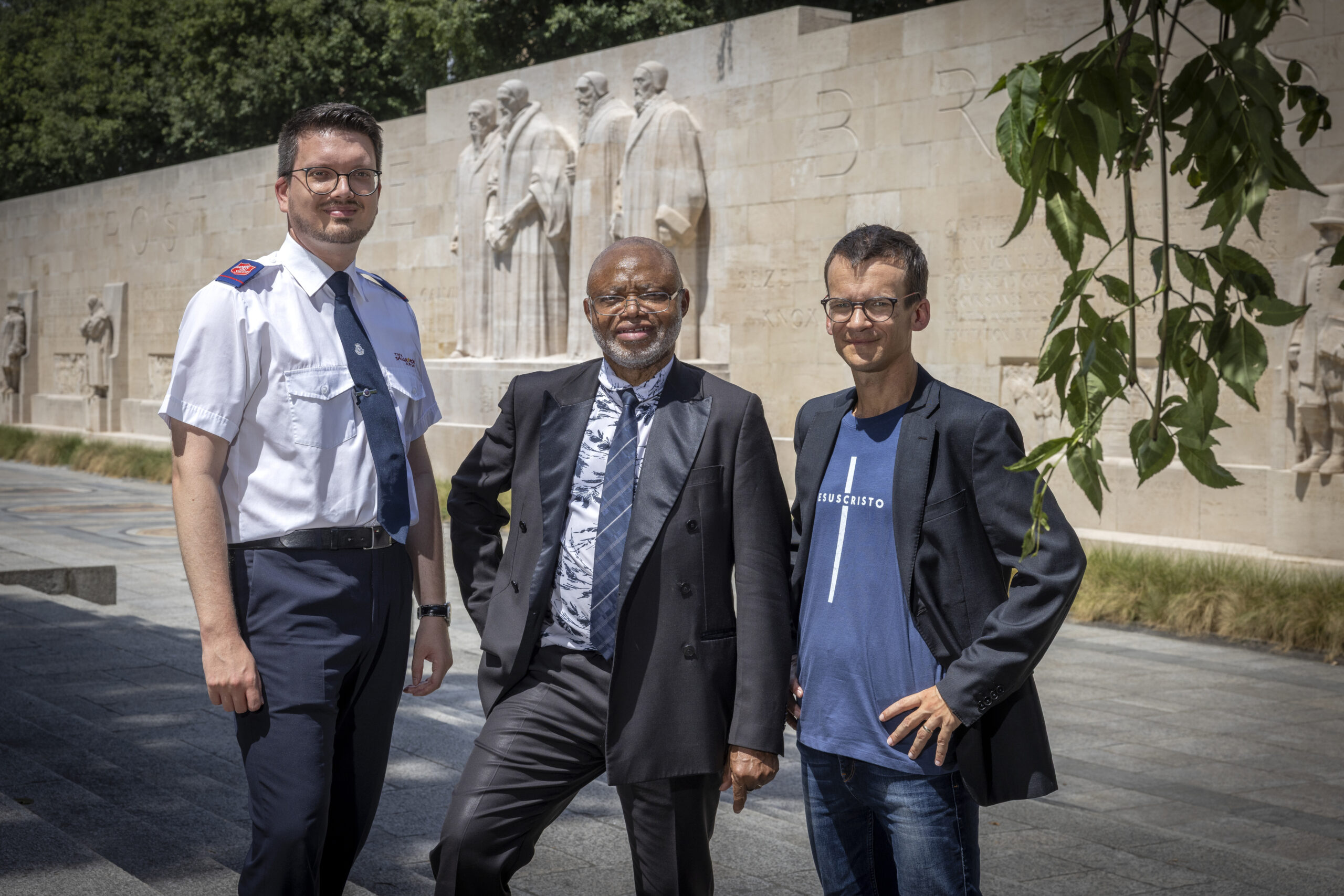 Genève: trois évangéliques attaquent l&rsquo;interdiction des signes religieux en justice
