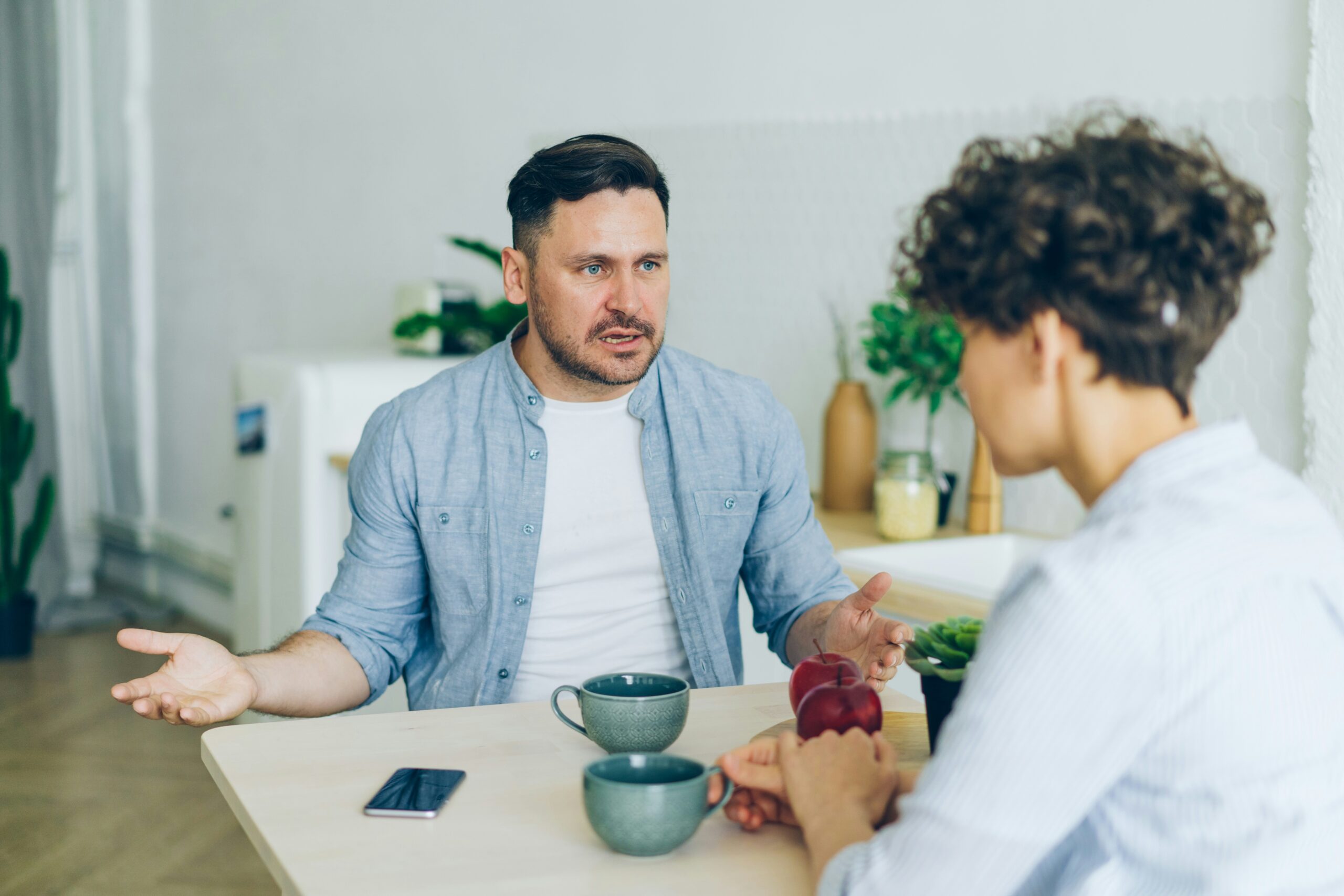 Réapprendre à écouter son adolescent